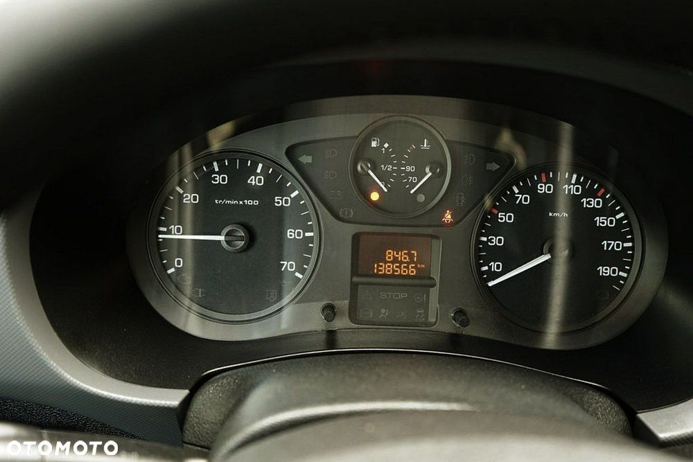 Peugeot Partner - 24