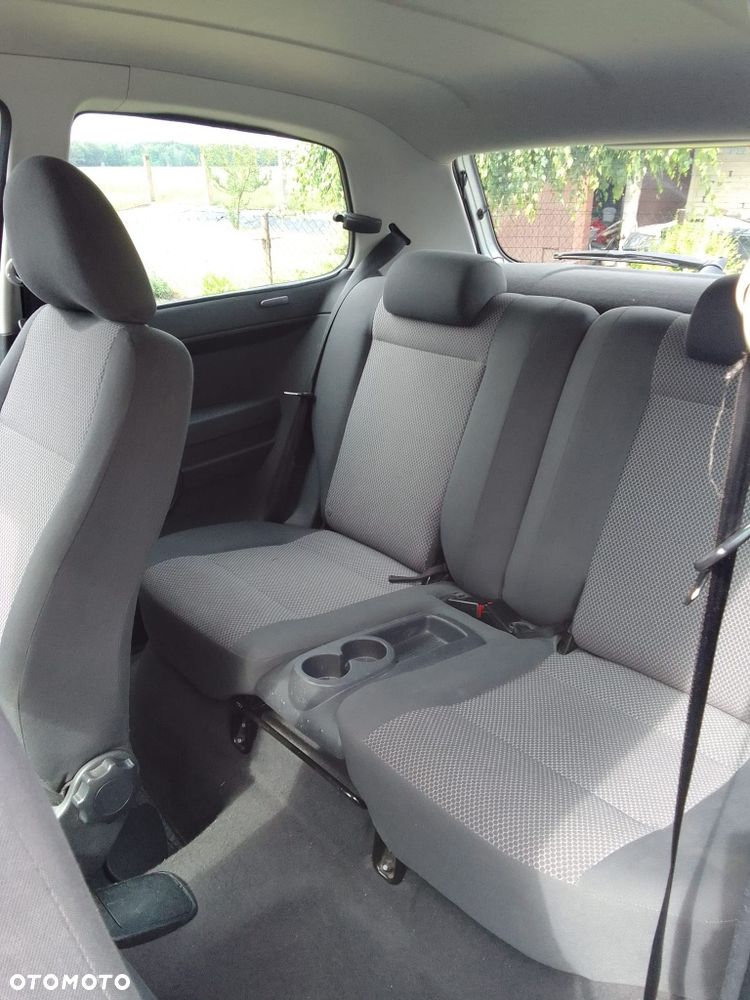 Volkswagen Fox - 6
