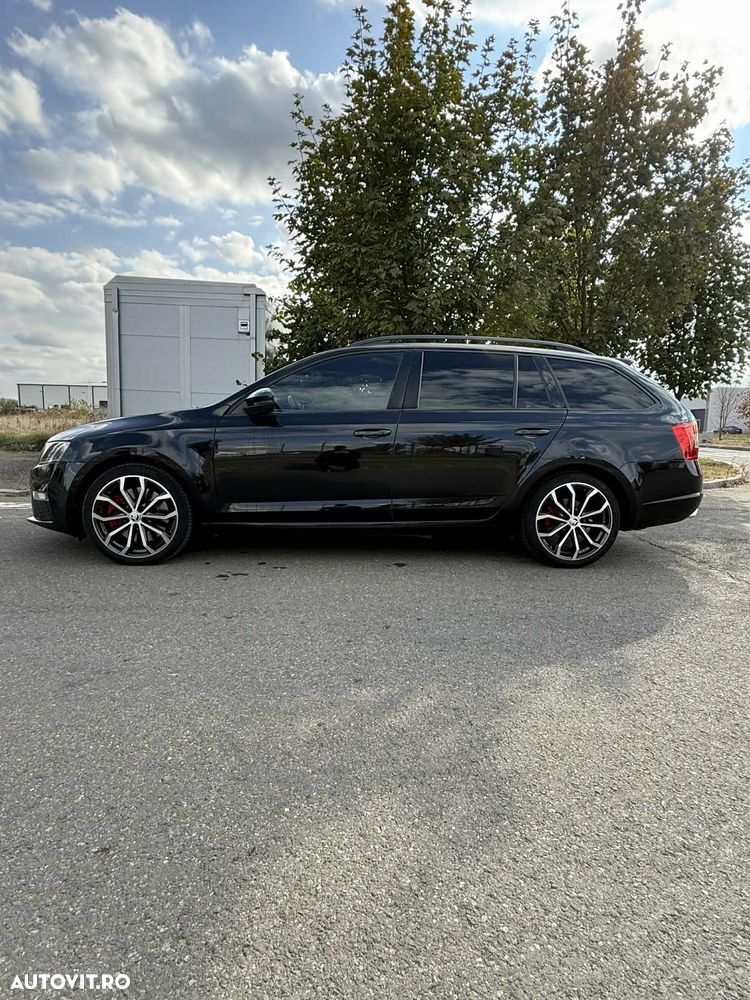 Skoda Octavia Combi 2.0 TDI RS - 4