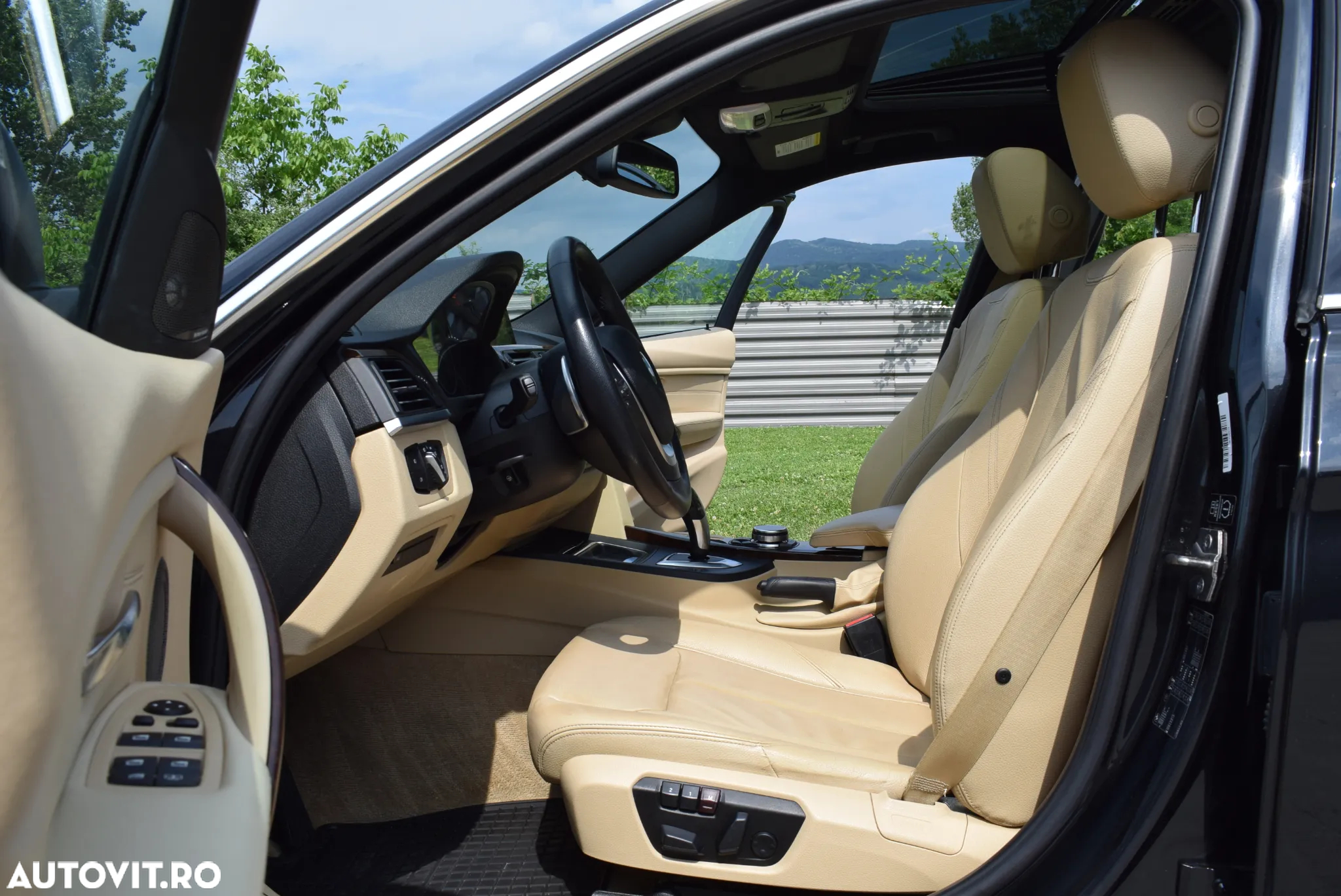 BMW Seria 3 320d Aut. Luxury Line - 7