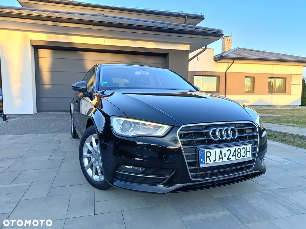 Audi A3 Sportback 2.0 TDI S tronic Attraction - 1