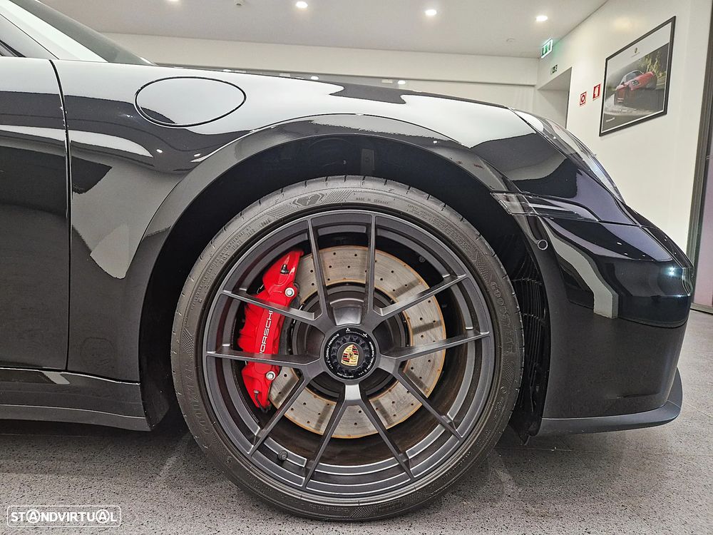 Porsche 911 (992) Carrera GTS - 9