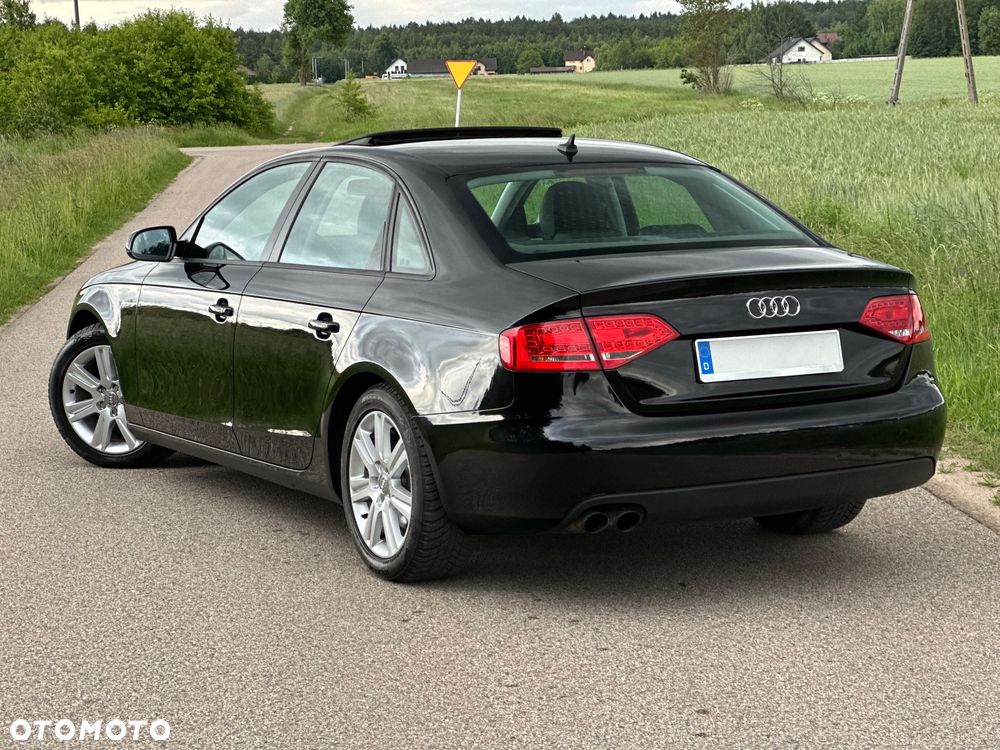 Audi A4 Limousine - 3