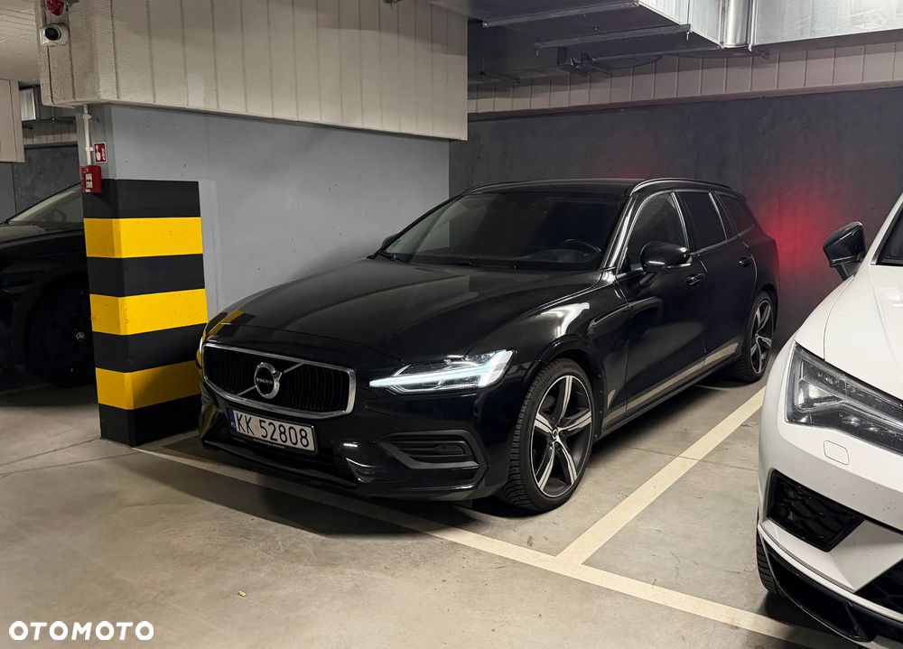 Volvo V60 B4 D Momentum Core - 5