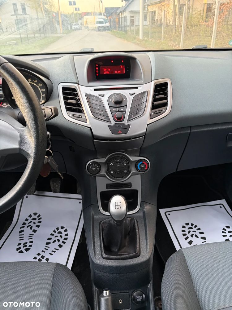 Ford Fiesta 1.25 Trend EU5 - 26