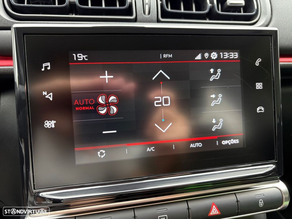 Citroën C3 1.2 PureTech Shine - 29
