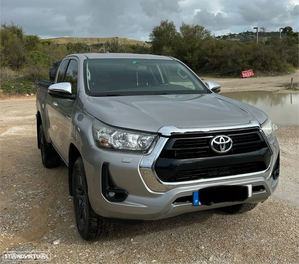 Toyota Hilux 2.4 D-4D 4WD CD Tracker - 1