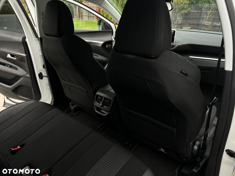 Peugeot 3008 BlueHDi 130 Stop & Start Active Pack - 11
