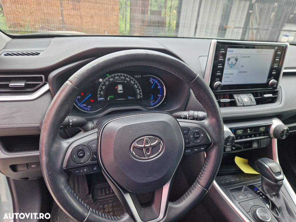 TOYOTA RAV4 2019 — imagine 7