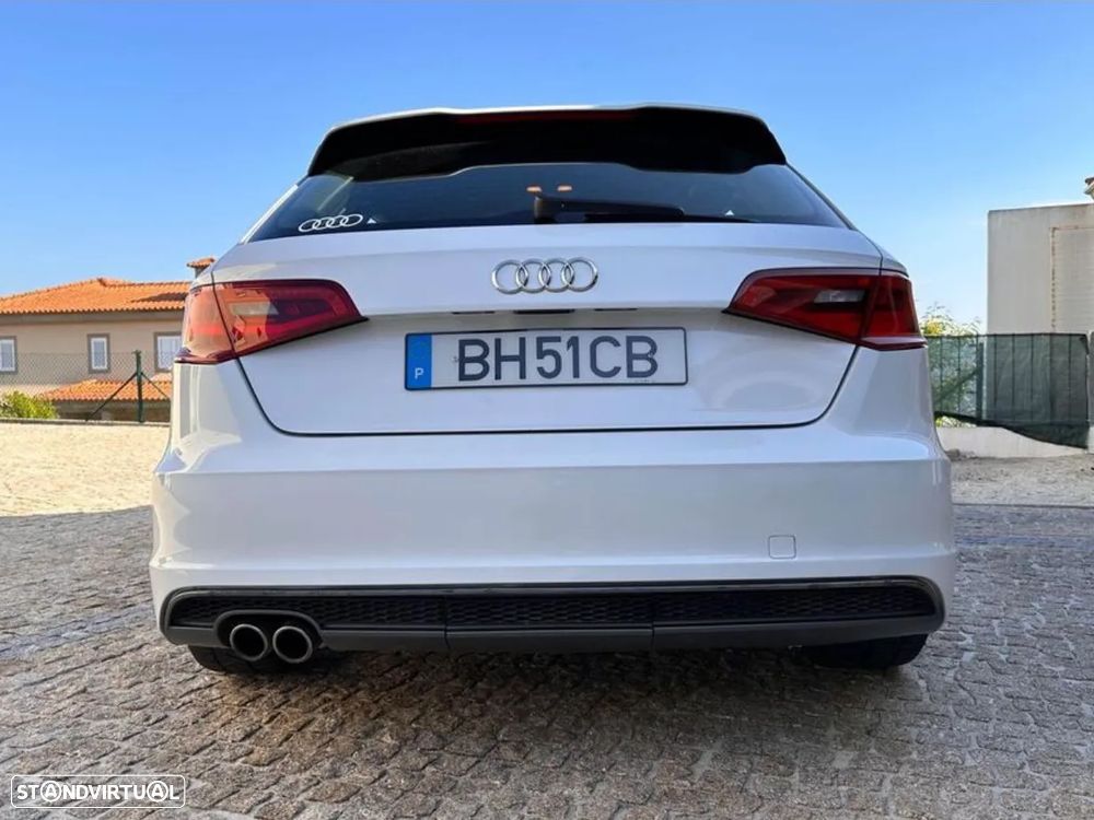 Audi A3 Sportback 2.0 TDI (clean diesel) S tronic S line Sport Pack - 3