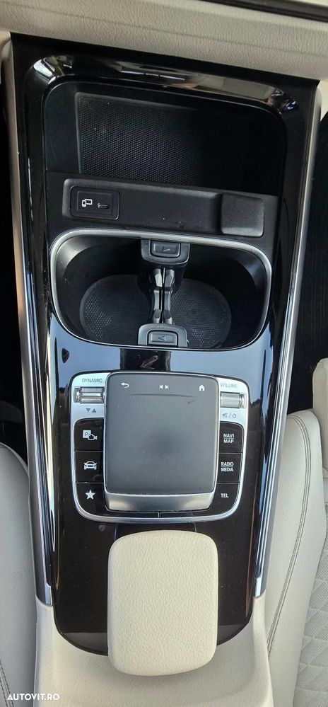 Mercedes-Benz GLB 220 d 4MATIC 8G-DCT AMG Line - 11