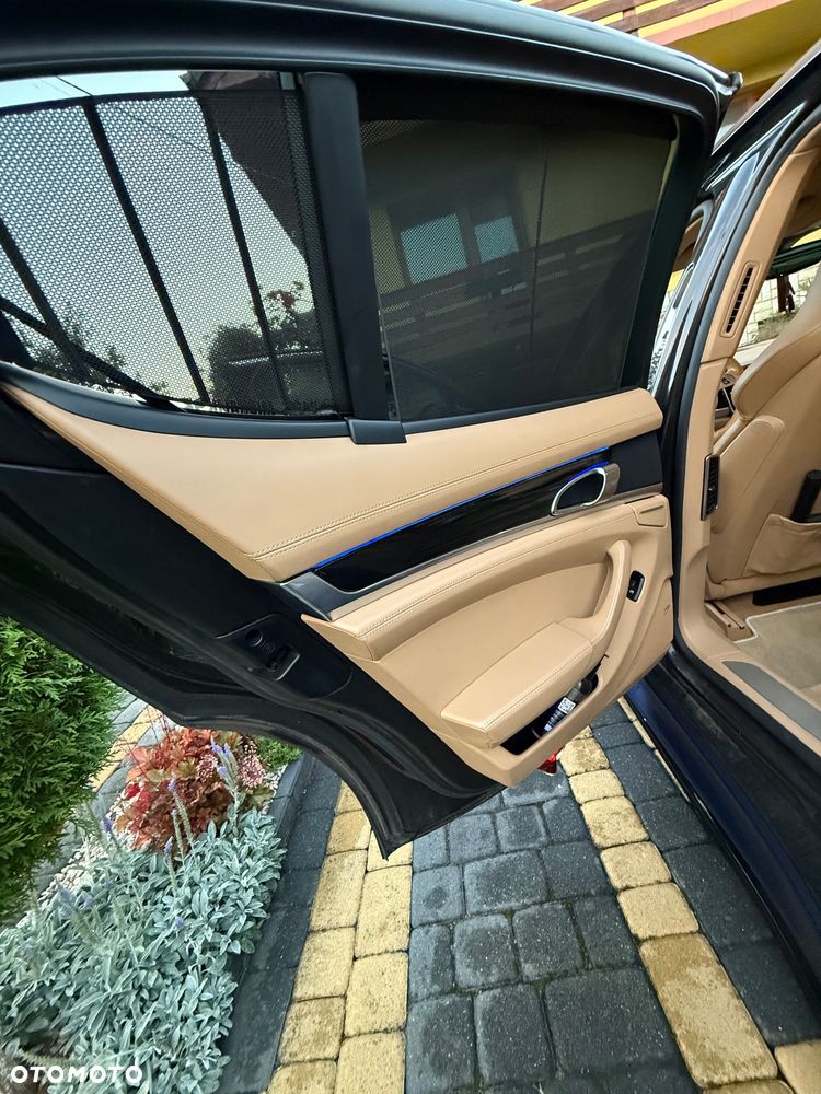Porsche Panamera S PDK - 21
