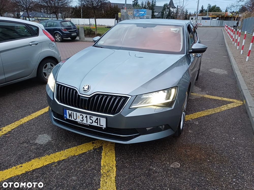 Skoda Superb 2.0 TDI Ambition DSG - 1