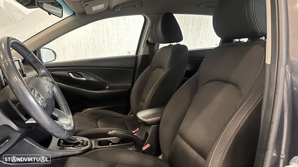 Hyundai i30 1.6 CRDI STyle Plus 7DCT - 21