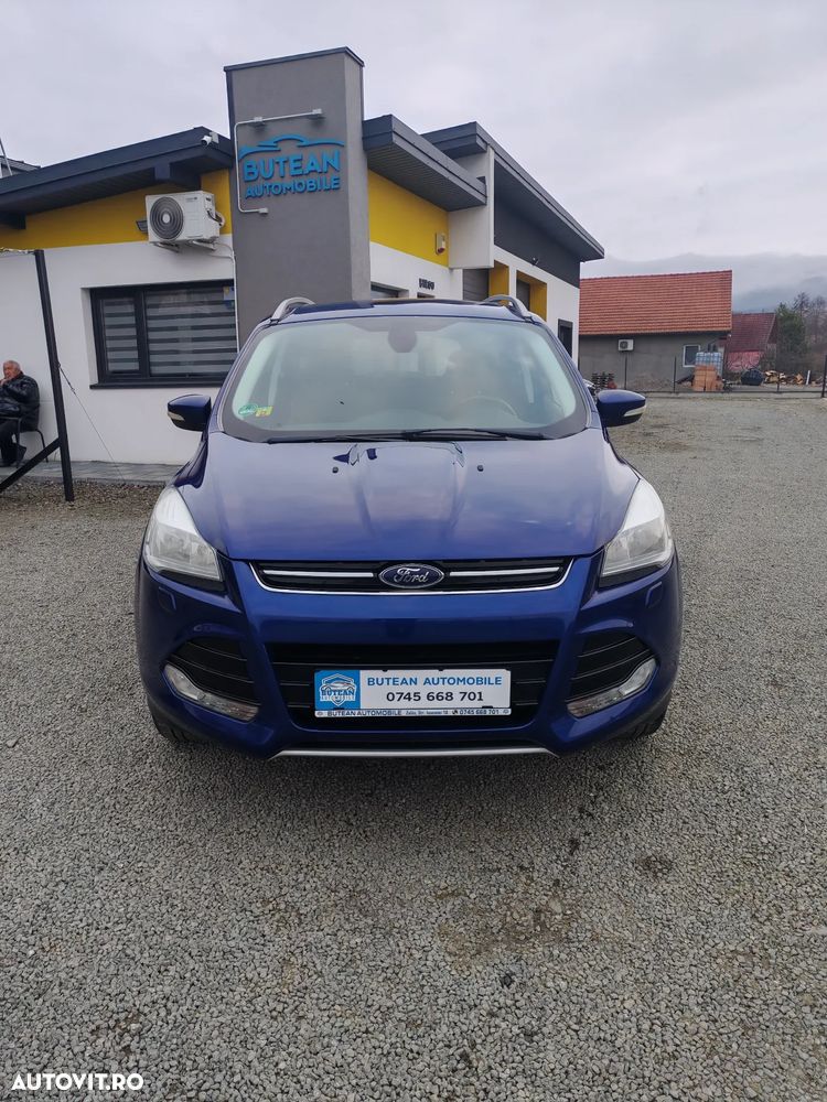 Ford Kuga 1.6 EcoBoost 2x4 Titanium - 2