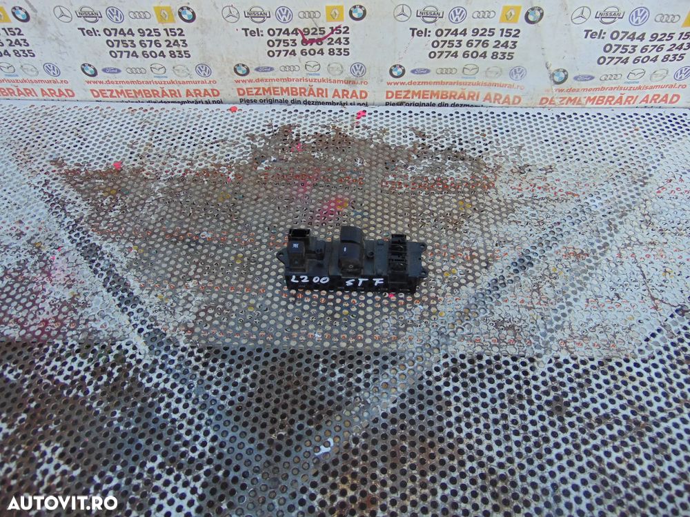 Butoane geamuri Mitsubishi l200 Fiat fullback cod 8608a312 model dupa 2015 - 3