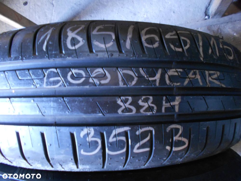 OPONY 185/65R15 GOODYEAR EFFICIENT GRIP PERFORMANCE DOT 4123 7.4MM - 2