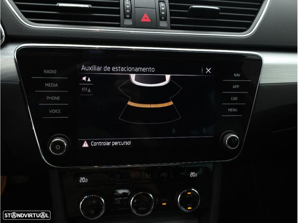 Skoda Superb Break 2.0 TDI Ambition DSG - 17