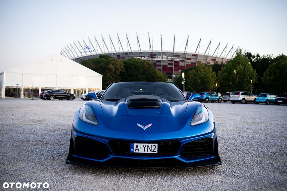 Chevrolet Corvette - 7