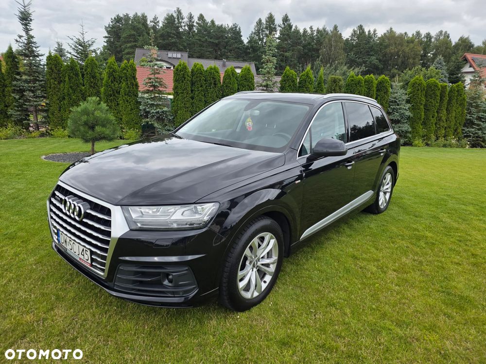 Audi Q7 - 1