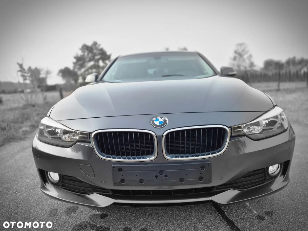 BMW Seria 3 316d - 29