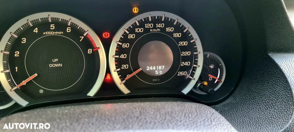 Honda Accord 2.4i Executive - 6