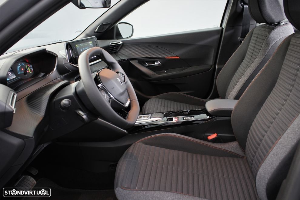 Peugeot e-2008 50 kWh Active Pack - 23