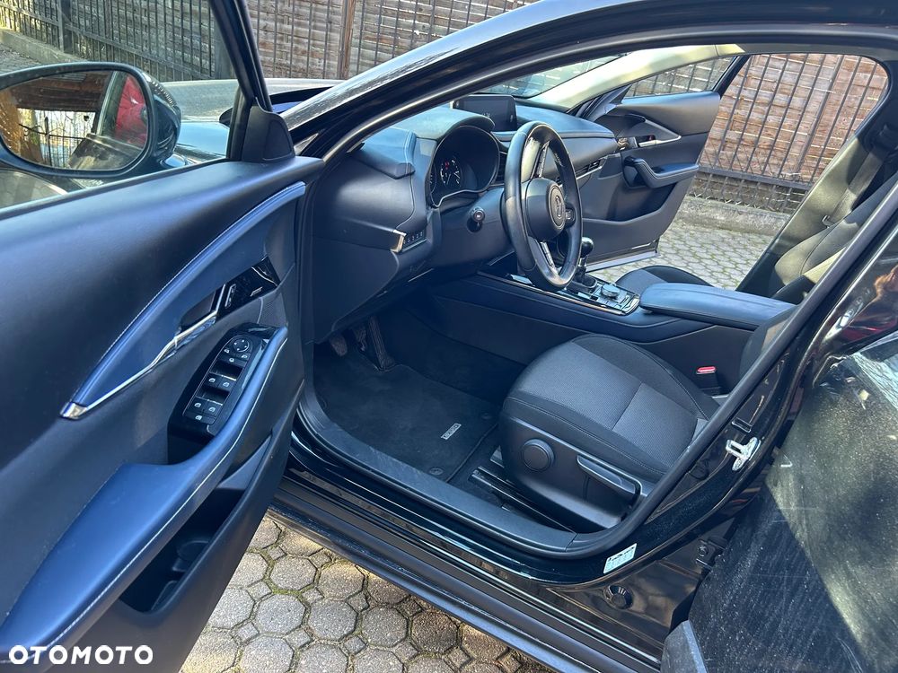 Mazda CX-30 2.0 mHEV Hikari 2WD - 21