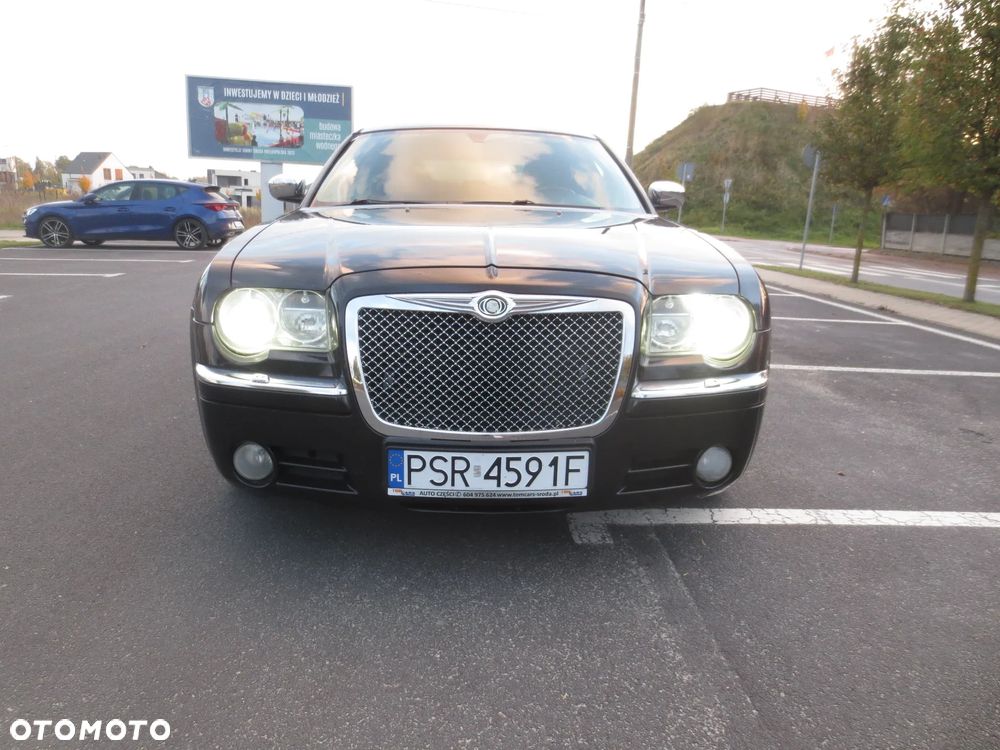 Chrysler 300C 2005 photo 2