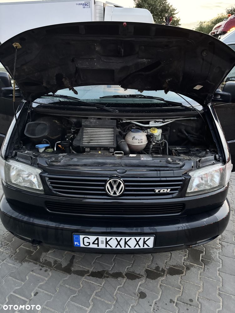 Volkswagen Multivan Standard - 19