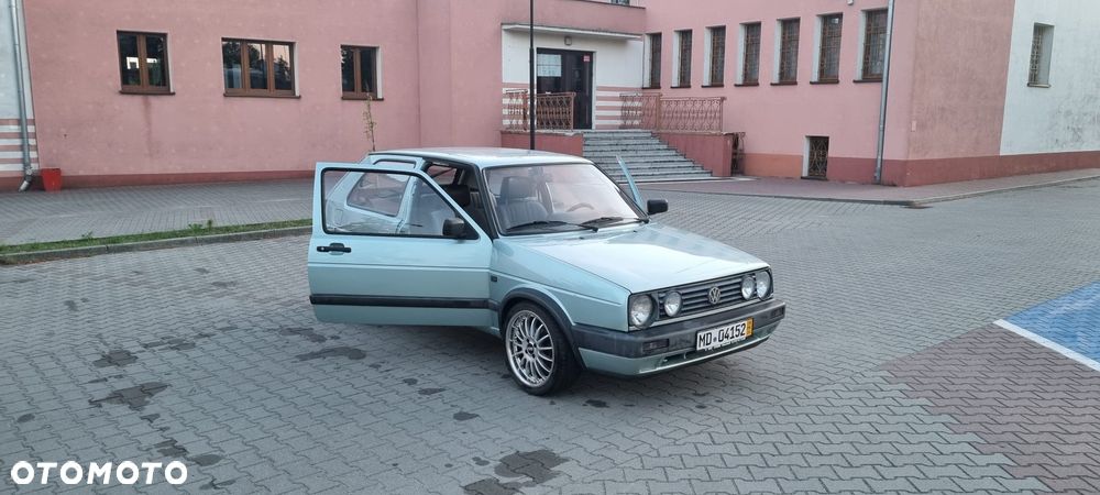 Volkswagen Golf - 3