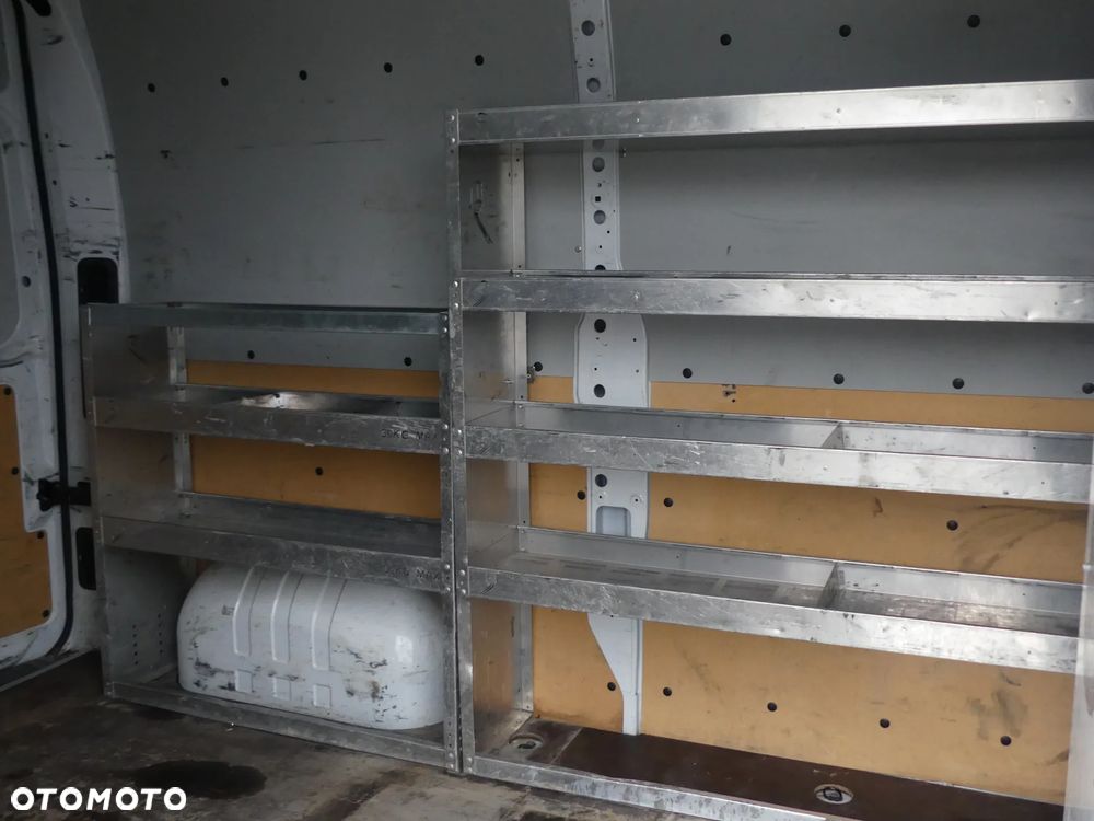 Renault MASTER / PODNOŚNIK KOSZOWY / ZWYŻKA 12M / - 19