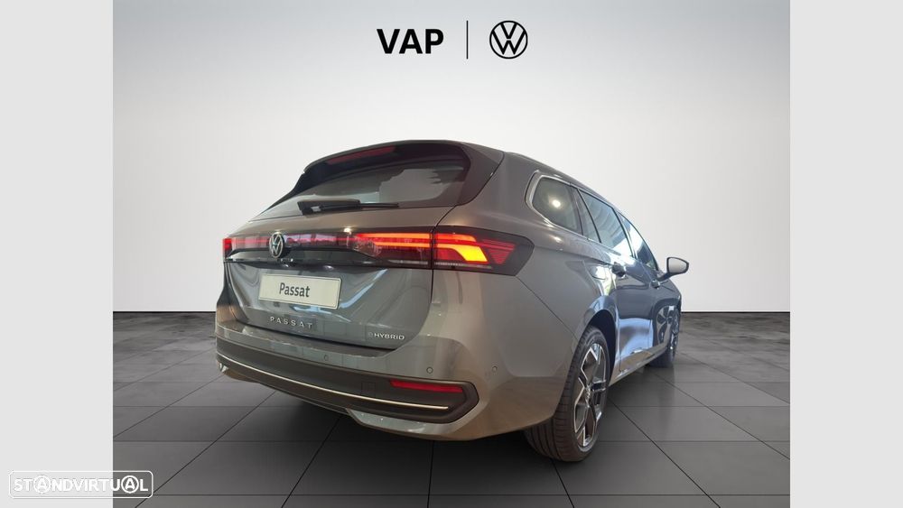 VW Passat Variant 1.5 TSI eHybrid Business DSG - 5