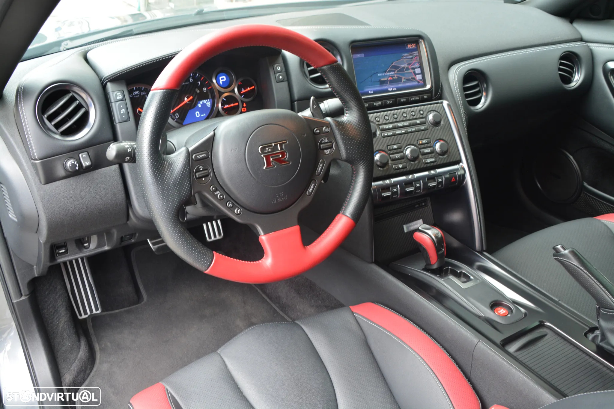 Nissan GT-R 3.8 V6 Black Edition - 24