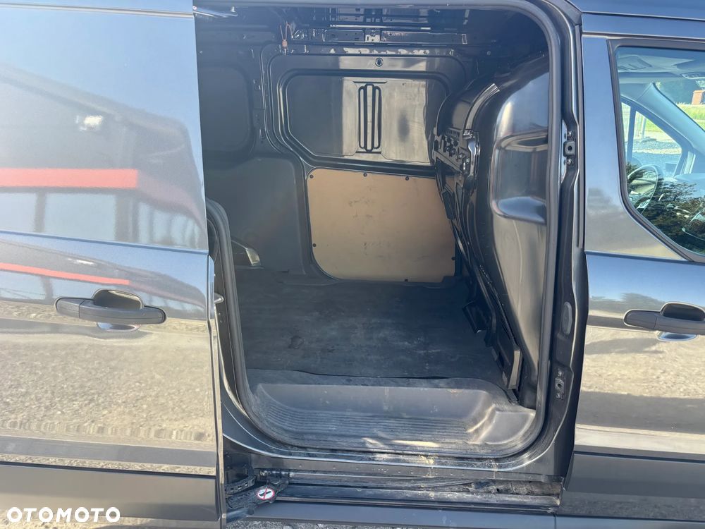 Ford Transit Connect - 25