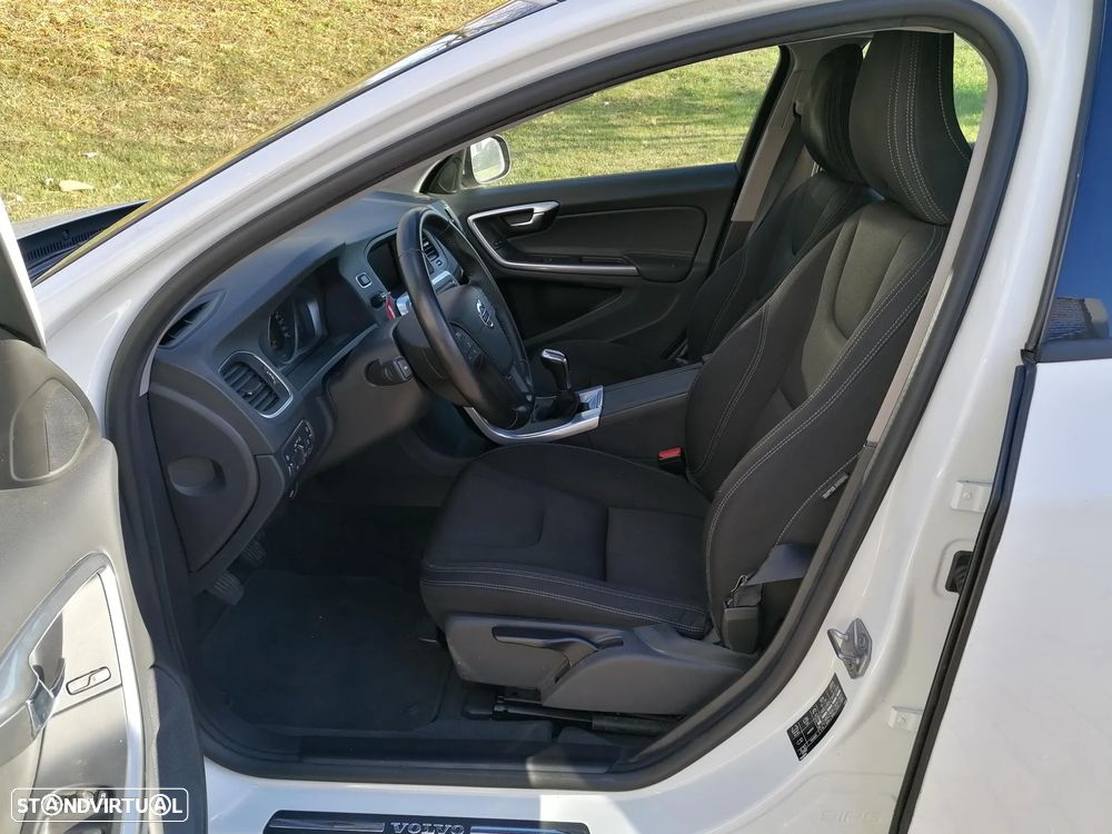 Volvo V60 D2 Kinetic - 8