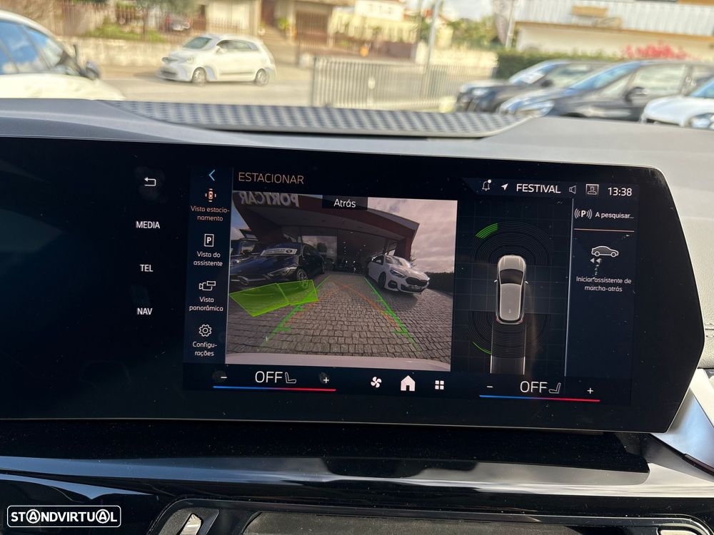 BMW 218 Active Tourer i Auto - 25