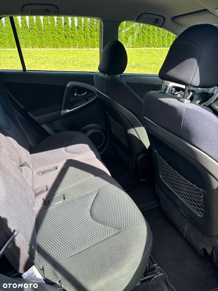 Toyota RAV4 2.0 4x4 Automatik Sol - 34