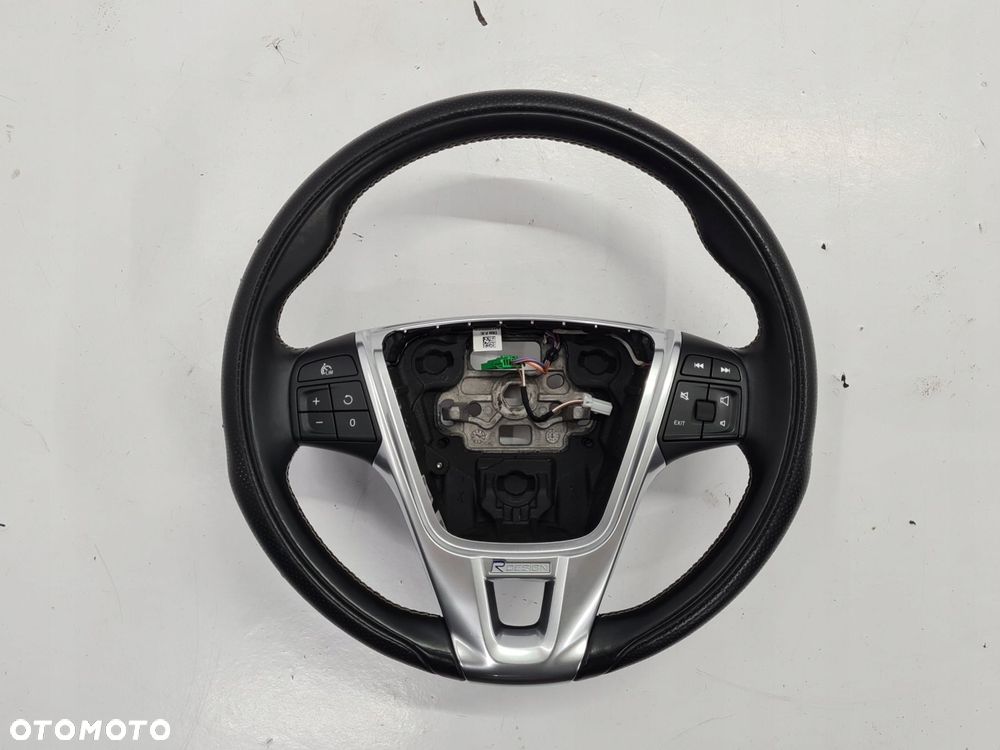 VOLVO V40 II R-DESIGN 12-19 KIEROWNICA - 1