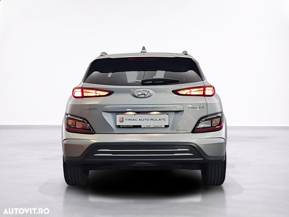 Hyundai KONA - 5
