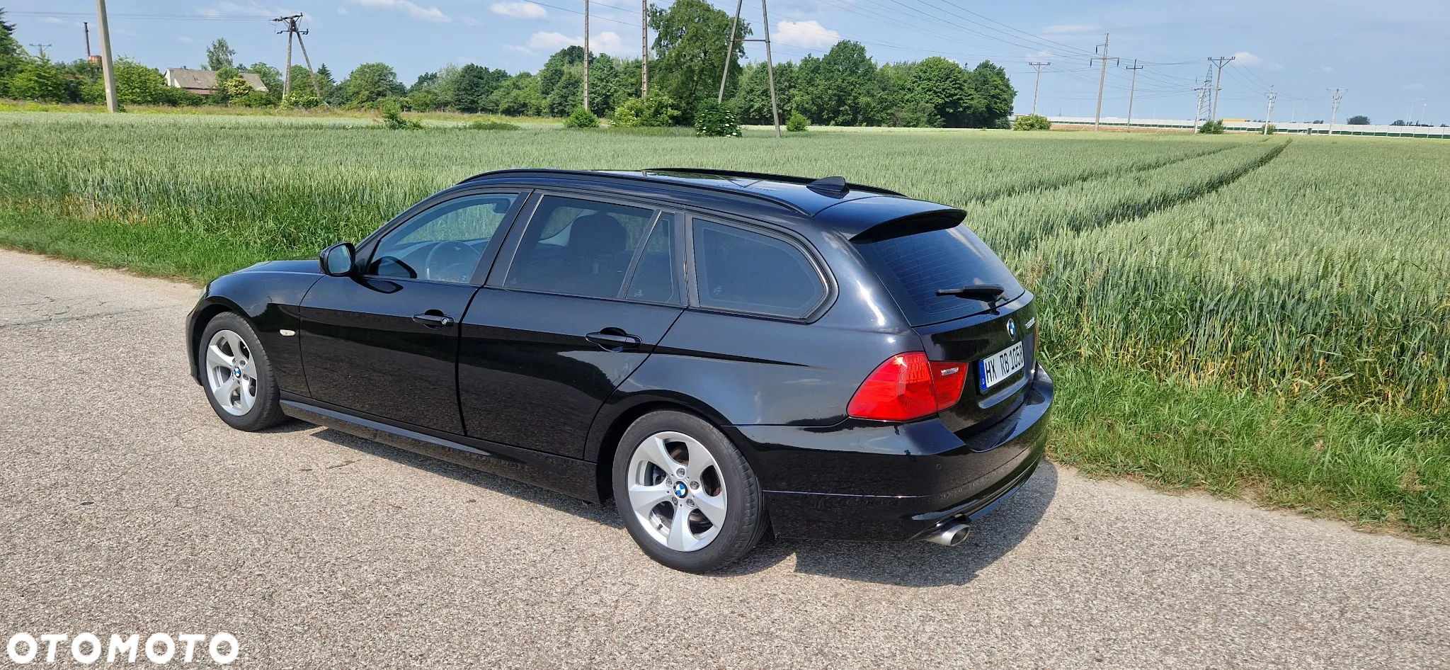 BMW Seria 3 320d DPF Touring - 11