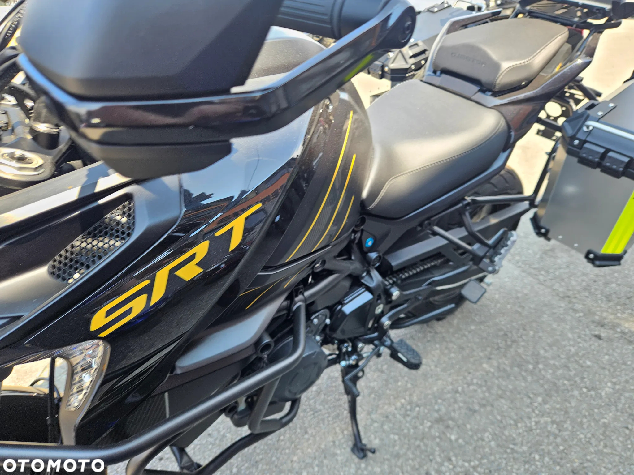 QJMOTOR 900 S - 8