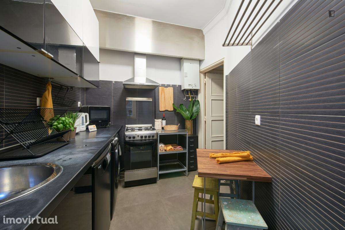 Quarto - localizado em Arroios Lisbon - Grande imagem: 3/23