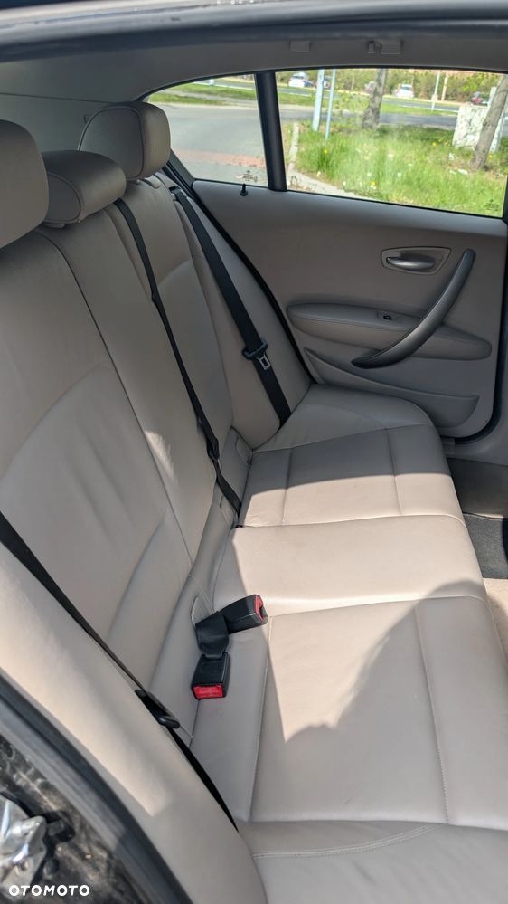 BMW Seria 1 120d - 9