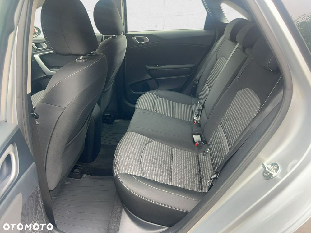 Kia Ceed - 22