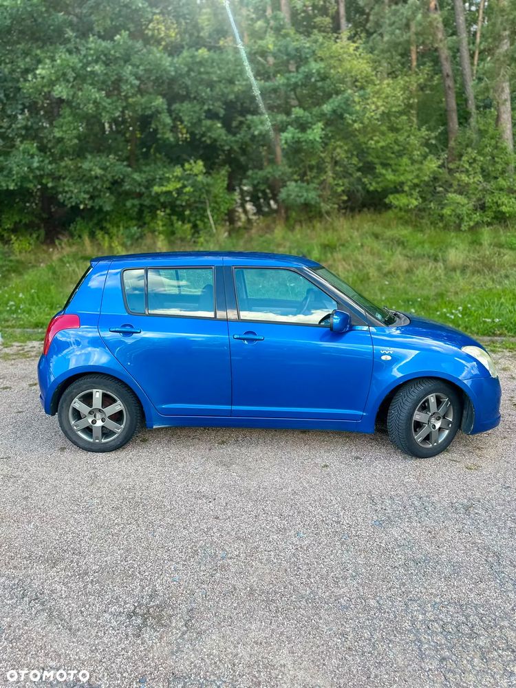 Suzuki Swift - 3