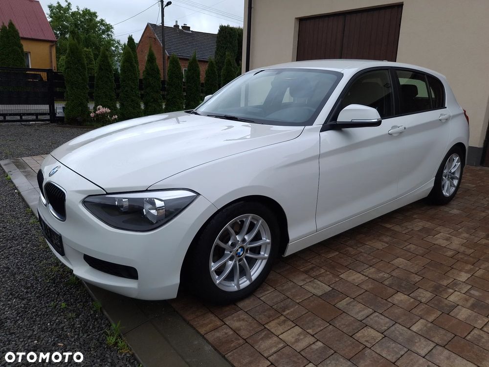 BMW Seria 1 116i Sport Line - 2