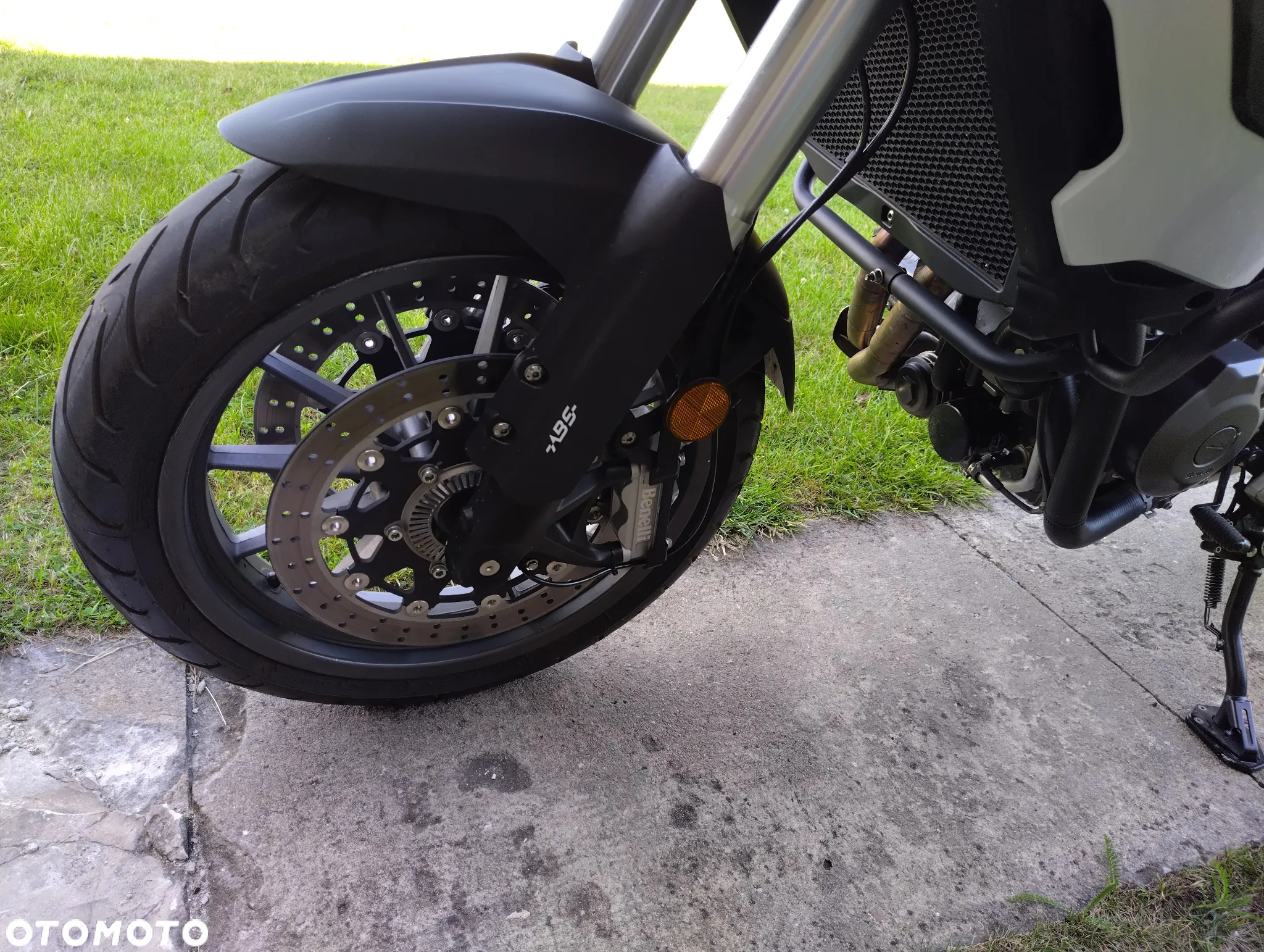 Benelli TRK 502 - 4