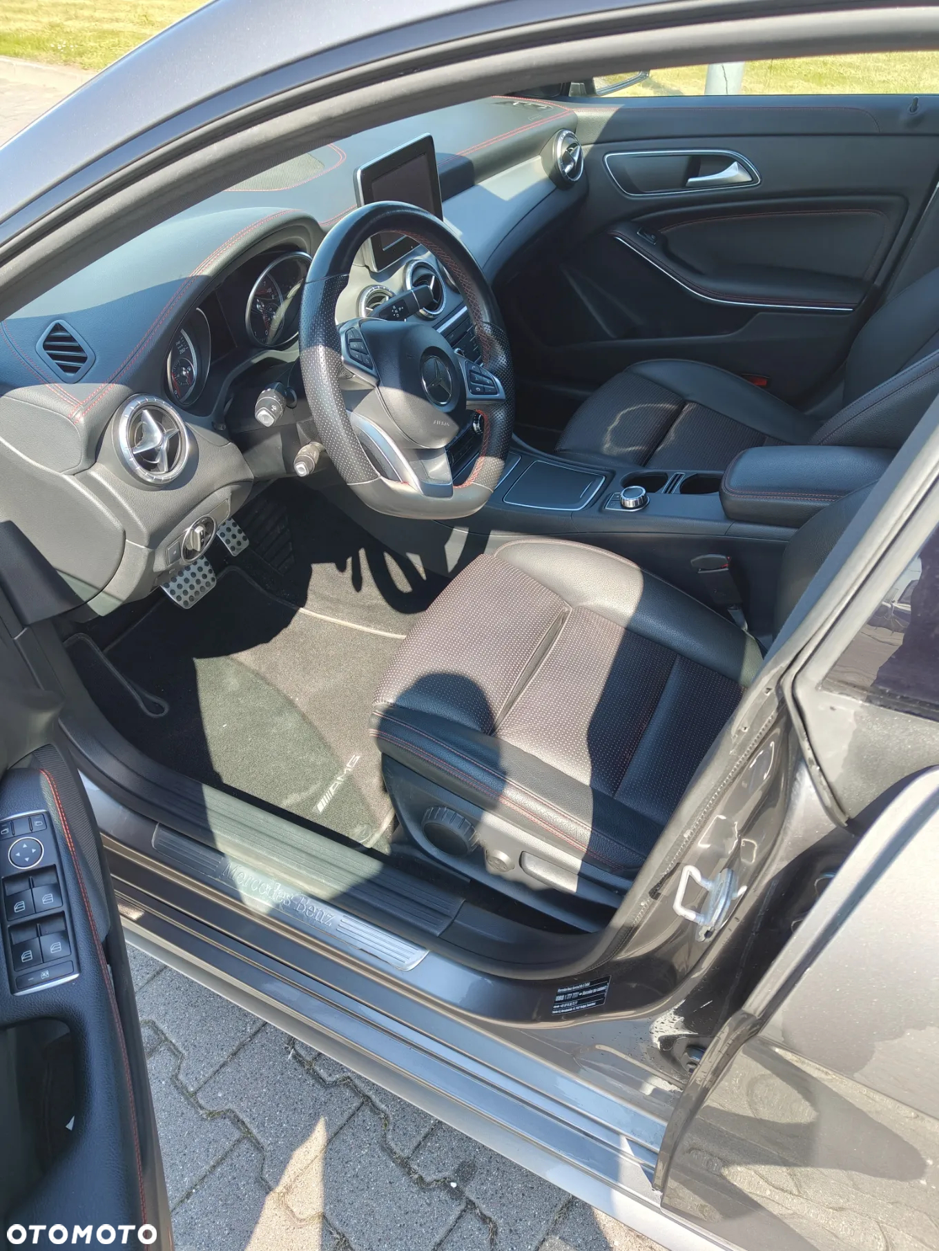 Mercedes-Benz CLA 220 4-Matic AMG Line - 22