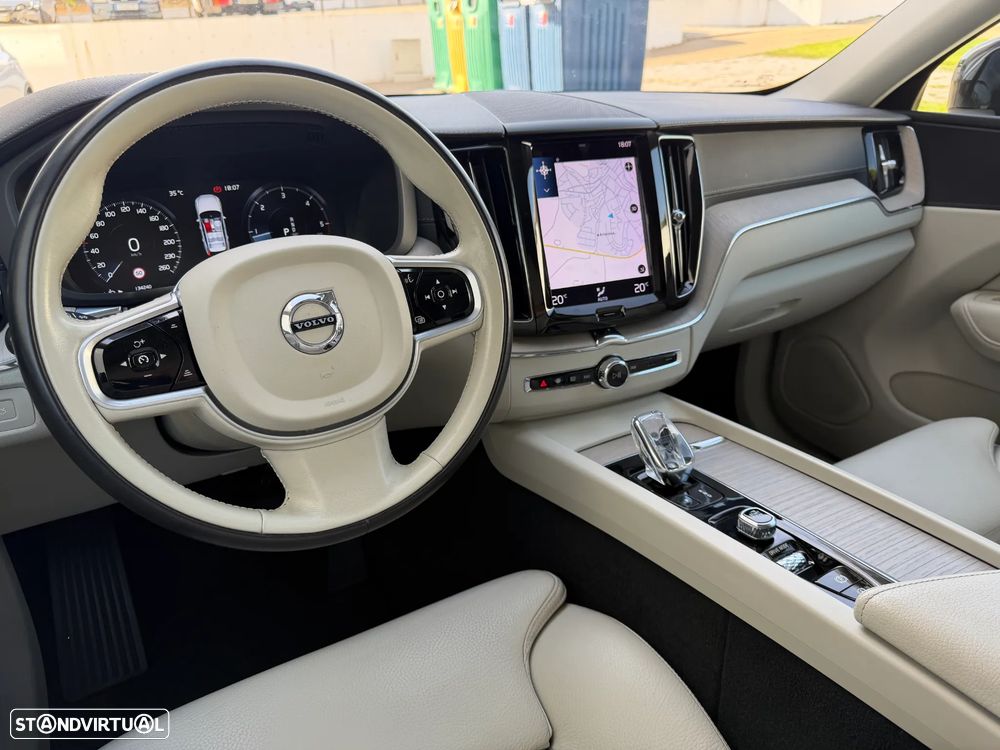Volvo XC 60 2.0 B4 Inscription Geartronic - 9